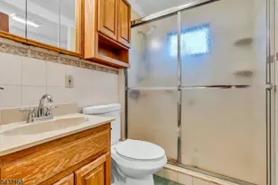 7 Washington Ave, Elmwood Park, NJ 07407 - Photo 14