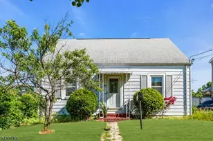 7 Washington Ave, Elmwood Park, NJ 07407 - Photo 1