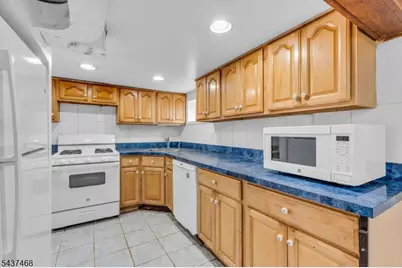 7 Washington Ave, Elmwood Park, NJ 07407 - Photo 30