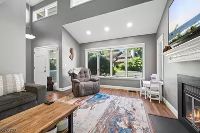 5 Saint Andrews Ln, Clinton Township, NJ 08801 - Photo 6