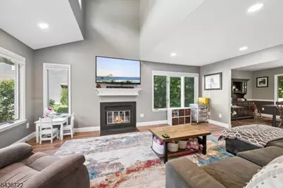 5 Saint Andrews Ln, Clinton Township, NJ 08801 - Photo 4