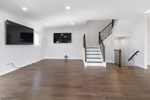 22B Arcadia Pl, Union Township, NJ 07088 - Photo 4