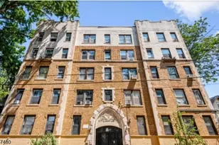 17 Elwood Pl Apt, Newark, NJ 07104 - Photo 1