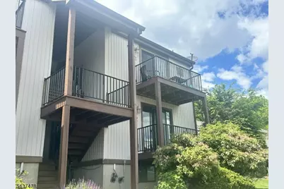 9169 Ashland Ct, Stanhope, NJ 07874 - Photo 2