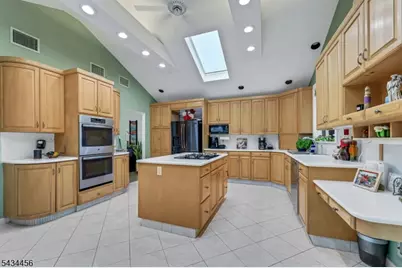 45 Kershner Pl, Fair Lawn, NJ 07410 - Photo 8