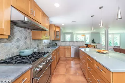 591 Highland Ave, Little Falls Township, NJ 07043 - Photo 18