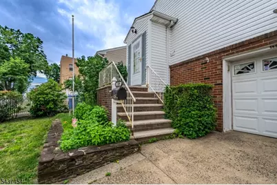 149 Strawberry Hill Ave, Woodbridge Township, NJ 07095 - Photo 4