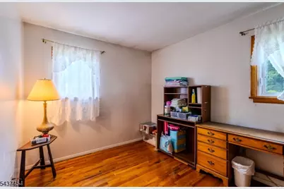 149 Strawberry Hill Ave, Woodbridge Township, NJ 07095 - Photo 14