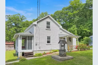 196 Rockport Rd, Mansfield Township, NJ 07865 - Photo 2