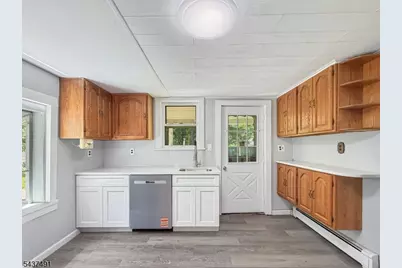 196 Rockport Rd, Mansfield Township, NJ 07865 - Photo 4