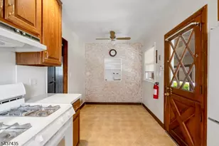 203 Charlton Ave, Lodi, NJ 07644 - Photo 10