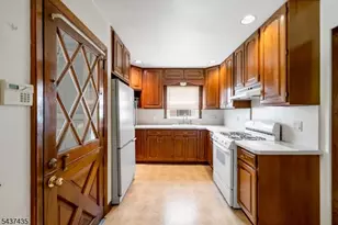 203 Charlton Ave, Lodi, NJ 07644 - Photo 8