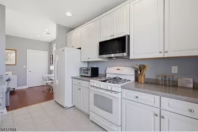 387 Victoria Drive, Bridgewater, NJ 08807 - Photo 10