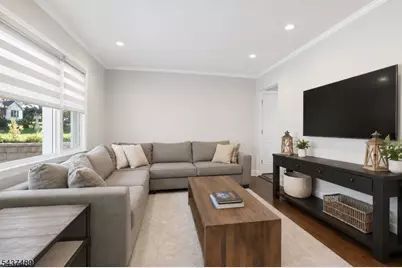 2 Center St, Butler, NJ 07405 - Photo 4