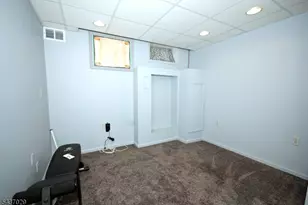 34 Delaware Ln, Branchburg Township, NJ 08876 - Photo 34