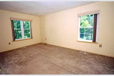 34 Delaware Ln, Branchburg Township, NJ 08876 - Photo 20