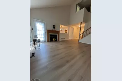 34 Delaware Ln, Branchburg Township, NJ 08876 - Photo 4