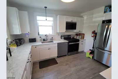 1 Berkeley Heights Park, Bloomfield, NJ 07003 - Photo 6