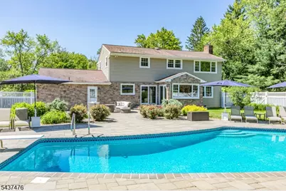 22 Cleveland Cir, Montgomery Township, NJ 08558 - Photo 2