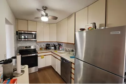 10 N Wood Ave #519, Linden, NJ 07036 - Photo 8
