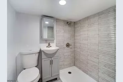 626 Tremont Ave, Orange, NJ 07050 - Photo 14