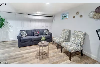 605 Crescent Dr, Bound Brook, NJ 08805 - Photo 6
