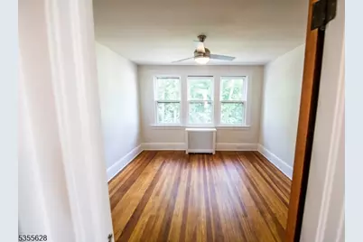 30 Boyden Pkwy Unit #3, Maplewood, NJ 07040 - Photo 8