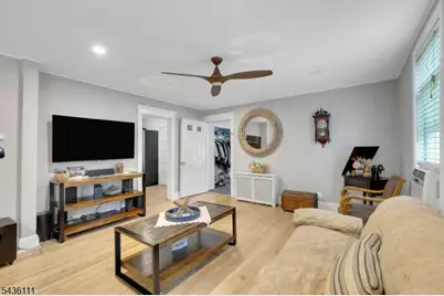 230 Sherman Ave, Roselle Park, NJ 07204 - Photo 4