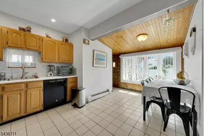 230 Sherman Ave, Roselle Park, NJ 07204 - Photo 10