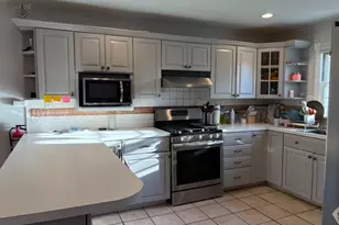 52 Oakwood Ave, Livingston, NJ 07039 - Photo 4
