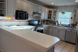 52 Oakwood Ave, Livingston, NJ 07039 - Photo 6