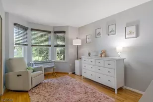 34 Topaz Dr, Franklin Township, NJ 08823 - Photo 18