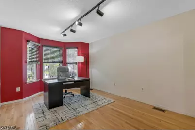 34 Topaz Dr, Franklin Township, NJ 08823 - Photo 20