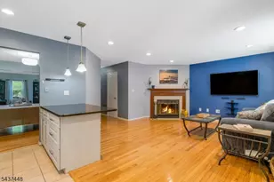 34 Topaz Dr, Franklin Township, NJ 08823 - Photo 14