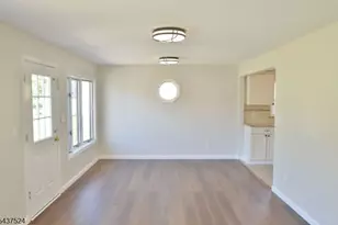 35 Troy Rd, East Hanover Township, NJ 07936 - Photo 10