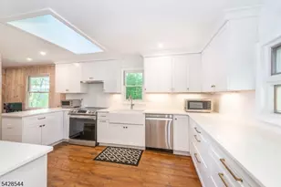 5 Coulter Pl, Hopatcong, NJ 07821 - Photo 8