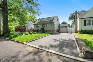914 Inwood Pl, Rahway, NJ 07065 - Photo 2