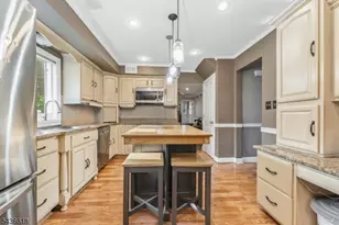 64 Dunedain St, Hillsborough Township, NJ 08844 - Photo 10