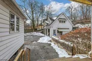16 N Mountain Ave, Montclair, NJ 07042 - Photo 46
