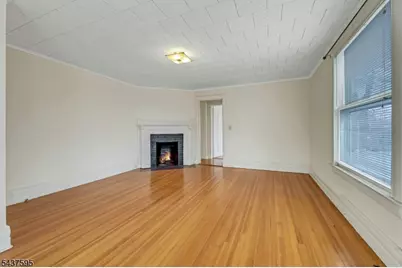 16 N Mountain Ave, Montclair, NJ 07042 - Photo 18