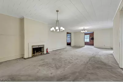 16 N Mountain Ave, Montclair, NJ 07042 - Photo 4