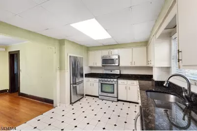 357 Greylock Pkwy, Belleville, NJ 07109 - Photo 8