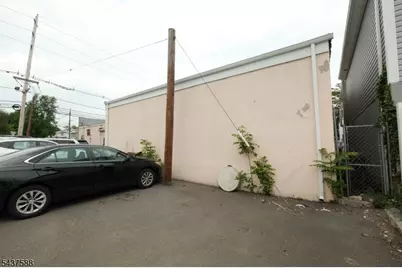 1238 E Saint Georges Ave, Linden, NJ 07036 - Photo 4