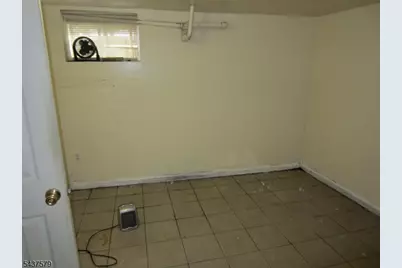 130 S 6th St, Newark, NJ 07103 - Photo 16