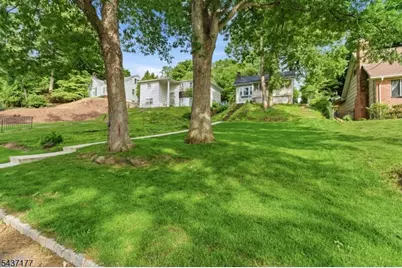68 Westover Ave, West Caldwell, NJ 07006 - Photo 2