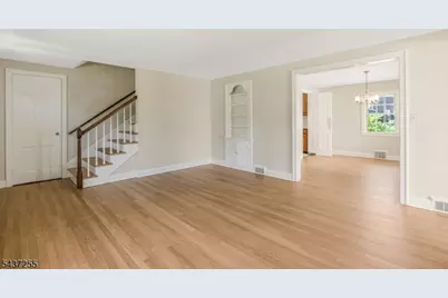 28 E Young St, Somerville, NJ 08876 - Photo 6