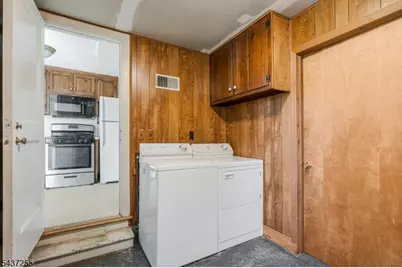 28 E Young St, Somerville, NJ 08876 - Photo 14