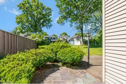 28 E Young St, Somerville, NJ 08876 - Photo 28
