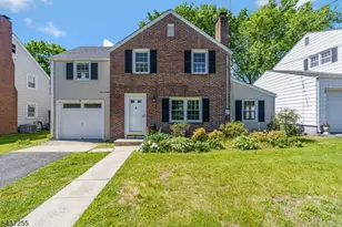 28 E Young St, Somerville, NJ 08876 - Photo 1