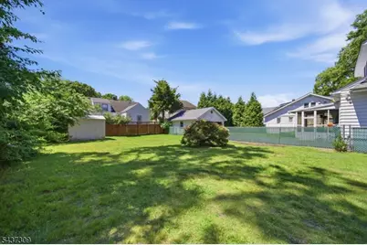 374 Diamond Bridge Ave, Hawthorne, NJ 07506 - Photo 24